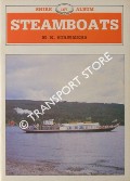 Book cover of Steamboats by STAMMERS, M. K.